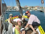 Une famille heureuse...rentre au port